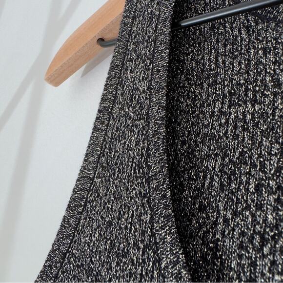 NWT Karen Kane Sparkly Tight Knit Tank Top Sleeveless Rayon Polyester Metallic M - Picture 4 of 9